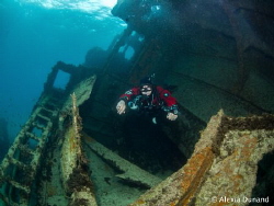 Telamon Wreck and Diver by Alexia Dunand 